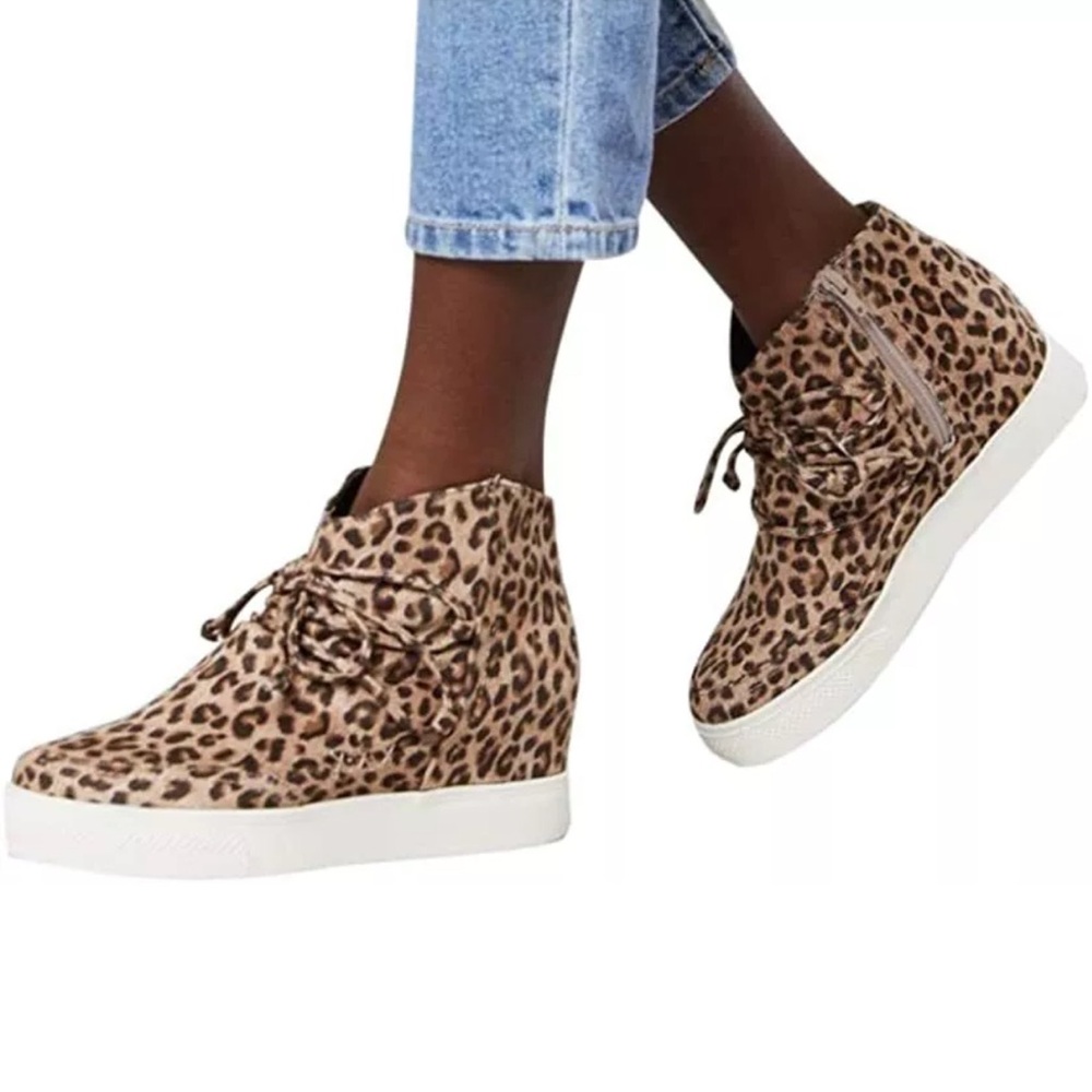 Very G Ursula 2 Leopard Print Hidden Wedge Sneakers Sz 8.5 Ankle Booties